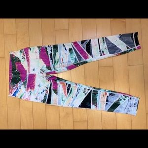 Lululemon leggings. Rare and unique pattern!